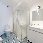 The House - Comfortable For Families & Friends - By Homely Лісабон