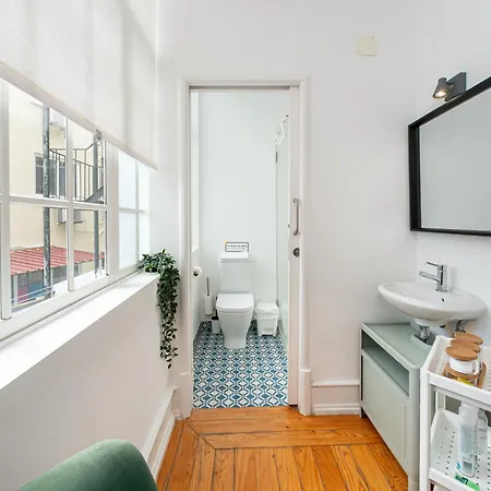 The House - Comfortable For Families & Friends - By Homely Apartment *