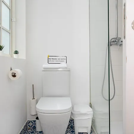The House - Comfortable For Families & Friends - By Homely * Lisbon