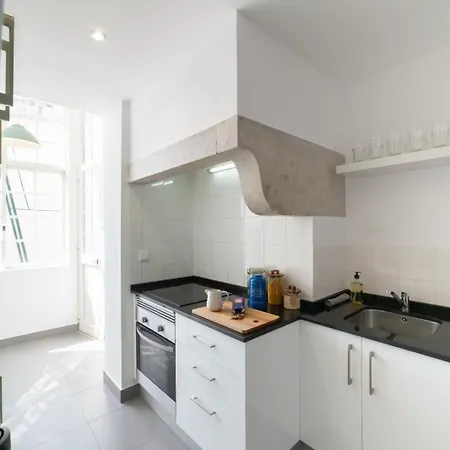 Lägenhet The House - Comfortable For Families & Friends