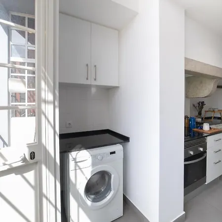 The House - Comfortable For Families & Friends * Lisboa