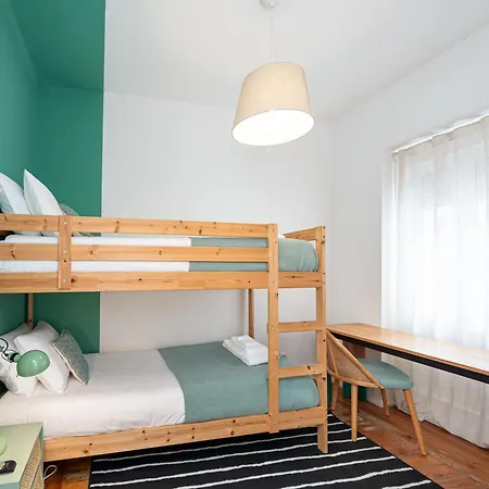 Apartment The House - Comfortable For Families & Friends - By Homely